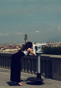 Stylish Lady looking over the city of Firenze Florence in Italy wearing Leather Gloves by Ines