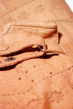 Button closure of Cork Unlined Peccary Motorcycle Driving Gloves for Gentlemen by Ines